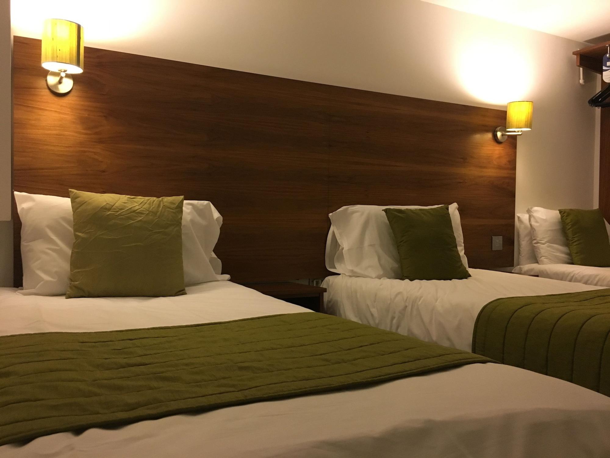 Stockwood Hotel - Luton Airport Экстерьер фото