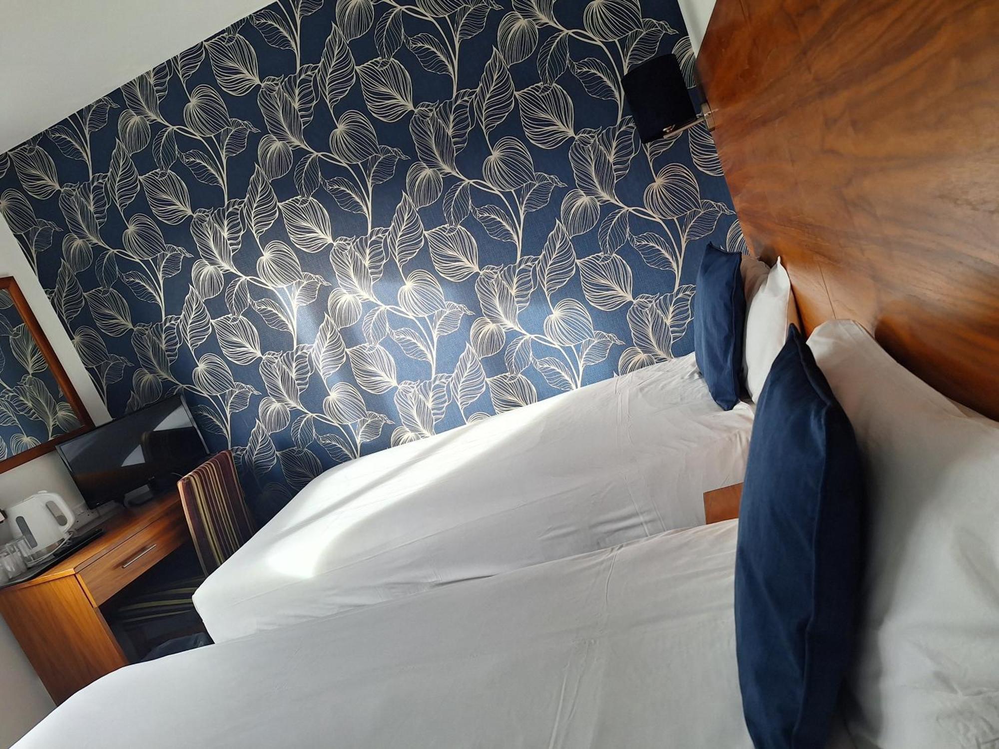Stockwood Hotel - Luton Airport Номер фото