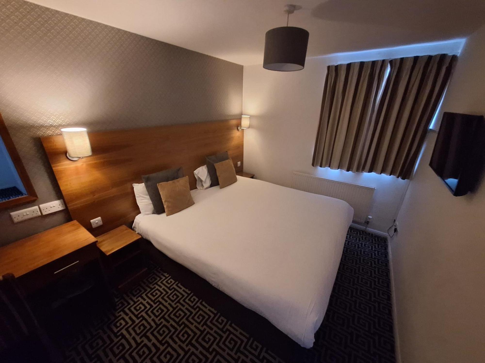 Stockwood Hotel - Luton Airport Экстерьер фото