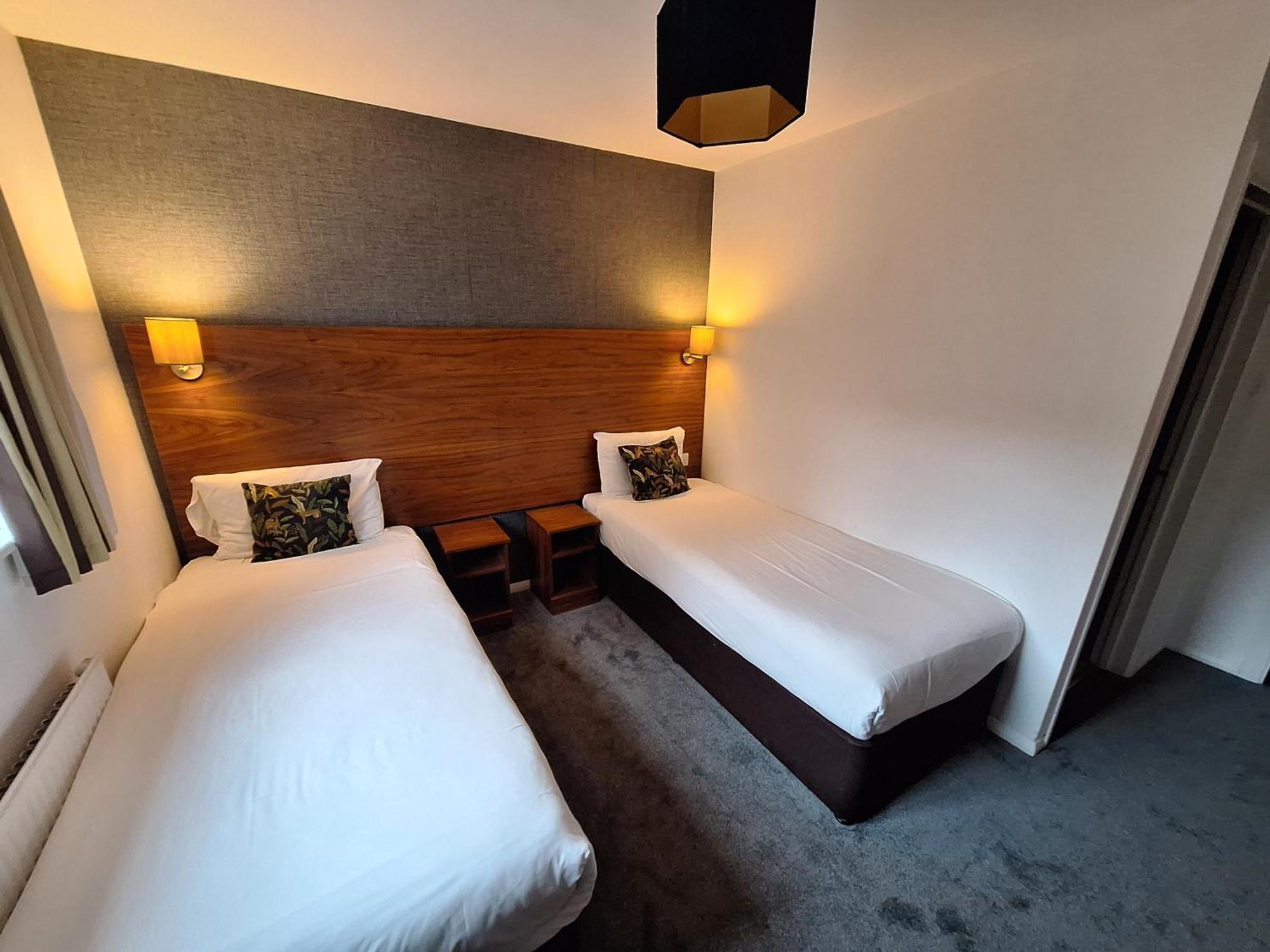 Stockwood Hotel - Luton Airport Экстерьер фото